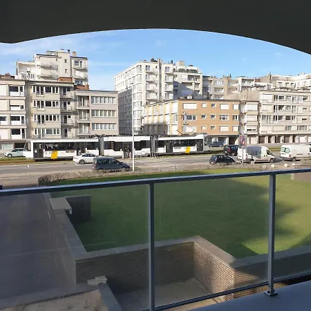 Studio Stad Aan Zee 公寓